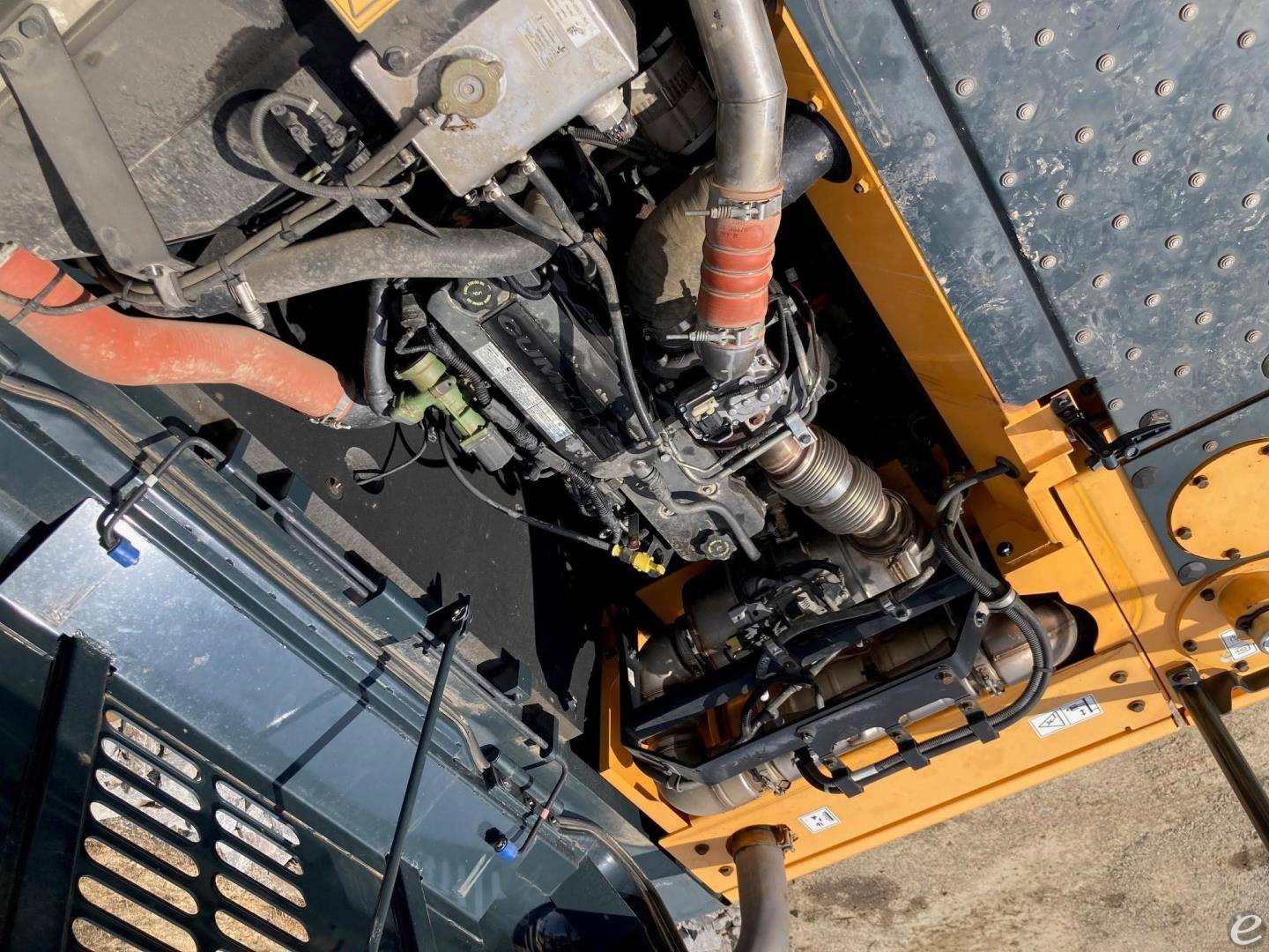 2018 Hyundai HX220 LR