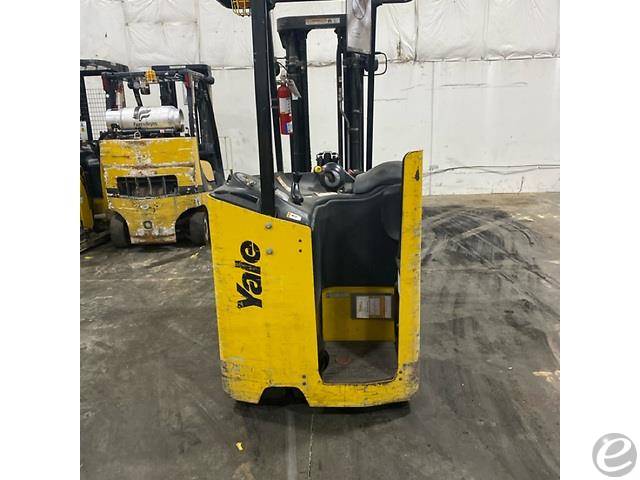 2019 Yale ESC040AD