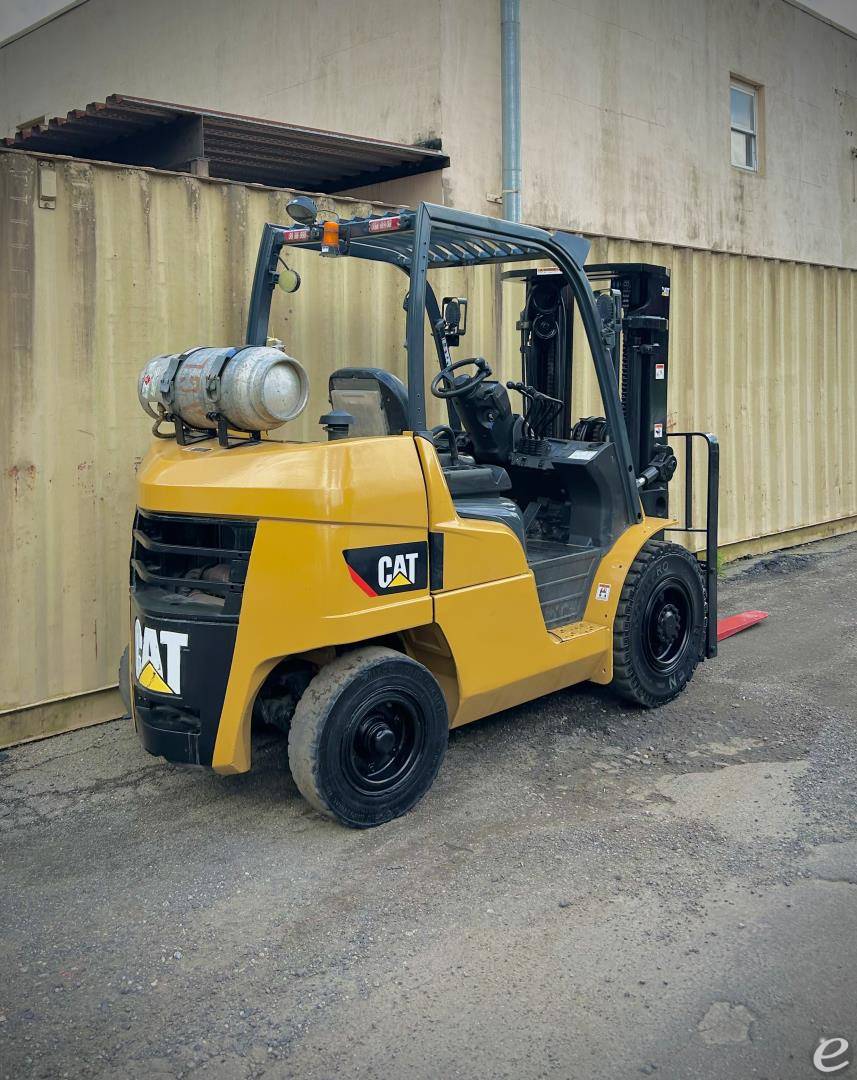 2013 Cat GP40N1