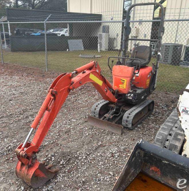 2019 Kubota K008