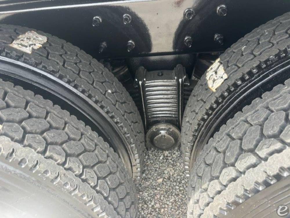 2018 Mack GRANITE GU713