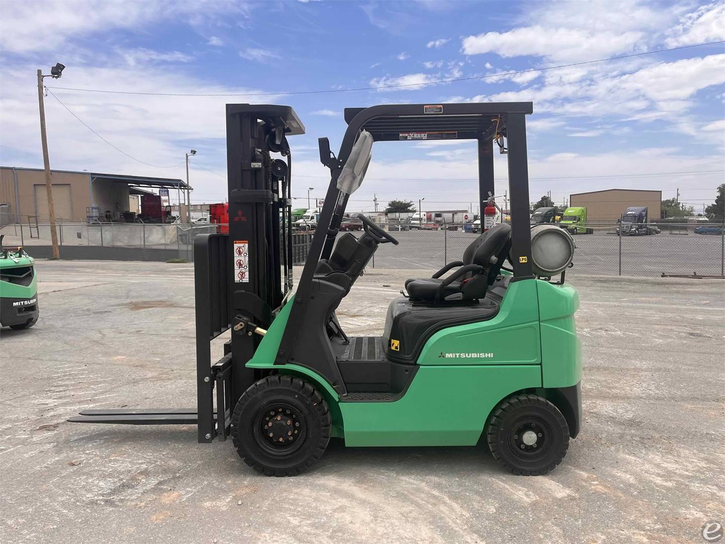 2023 Mitsubishi FG15N