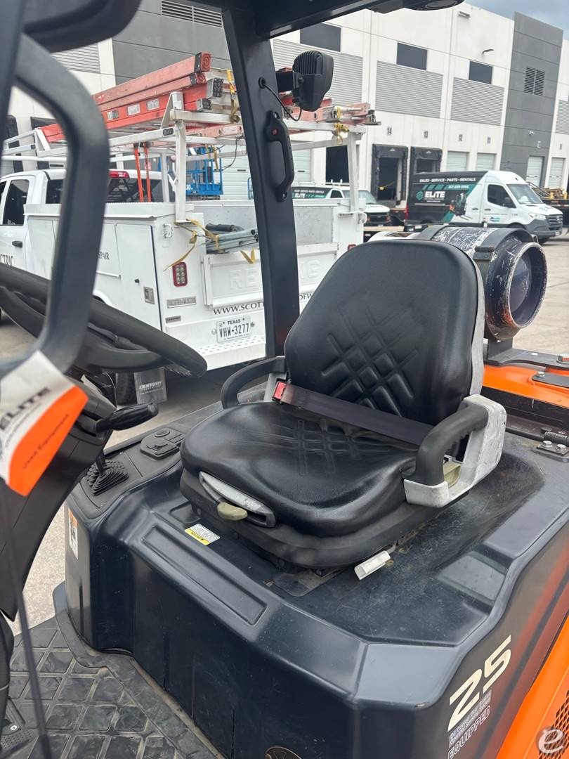 2021 Doosan G25N-7