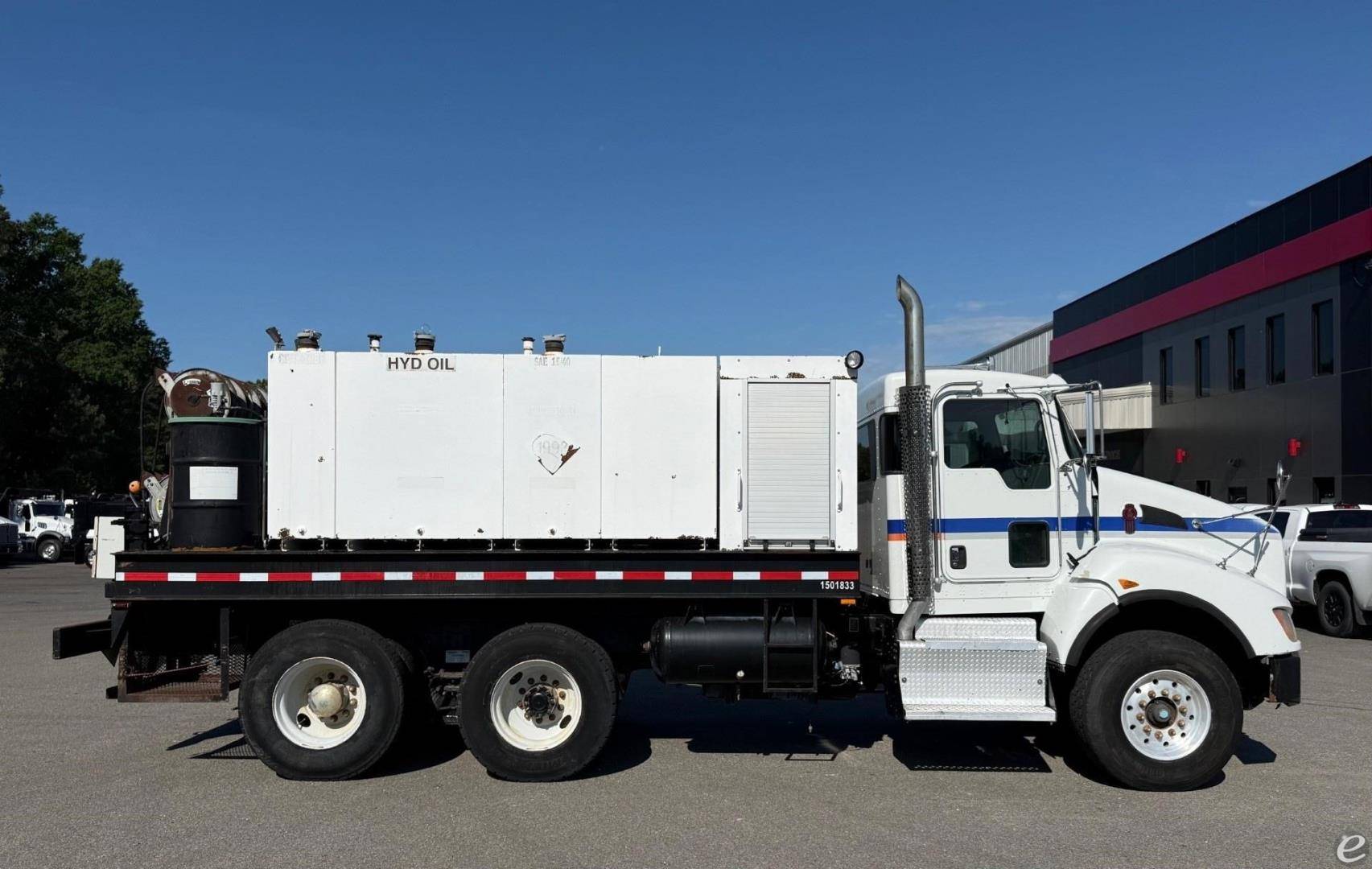2011 Kenworth T470