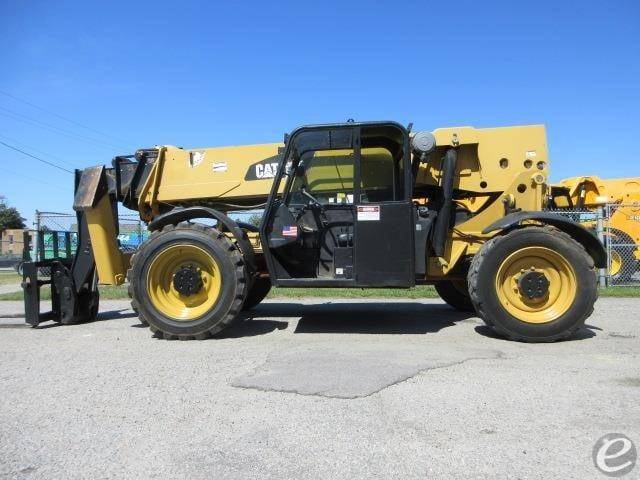 2012 Cat TL1055