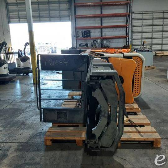 2016 Crown SP4030-30 Electric Order Picker - 123Forklift