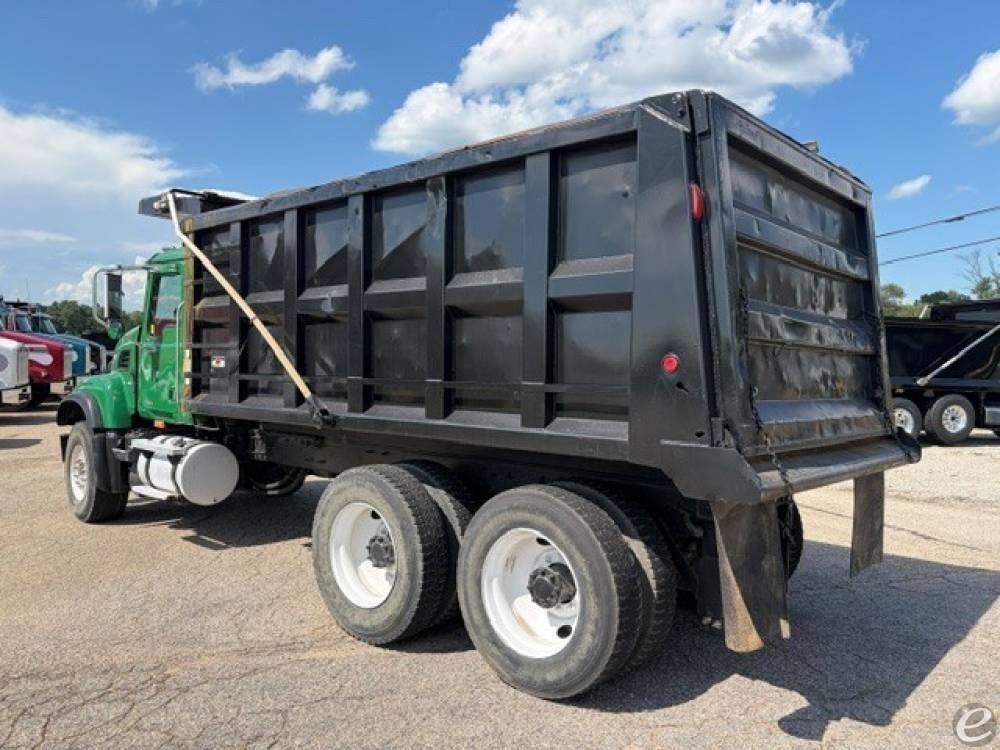 2007 Mack GRANITE CV713