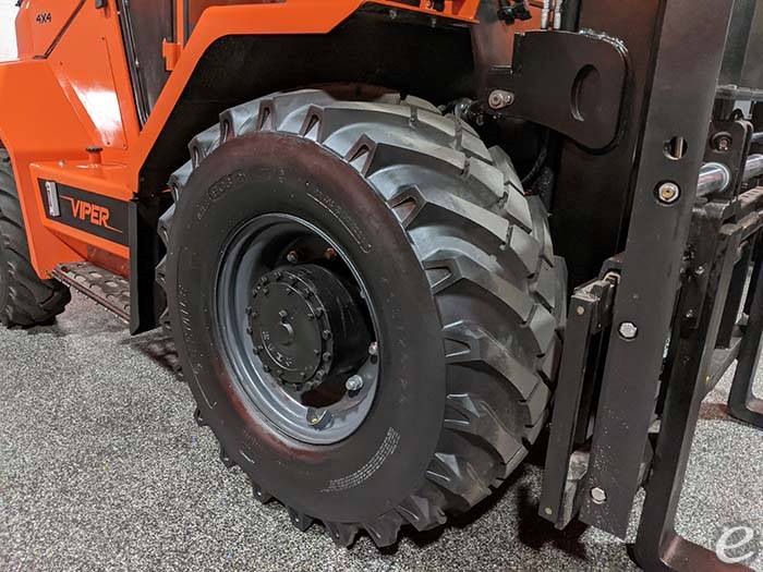 2026 Viper Lift Trucks RT80