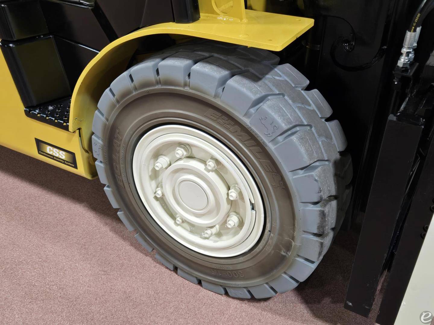 2021 Yale GLP120VX