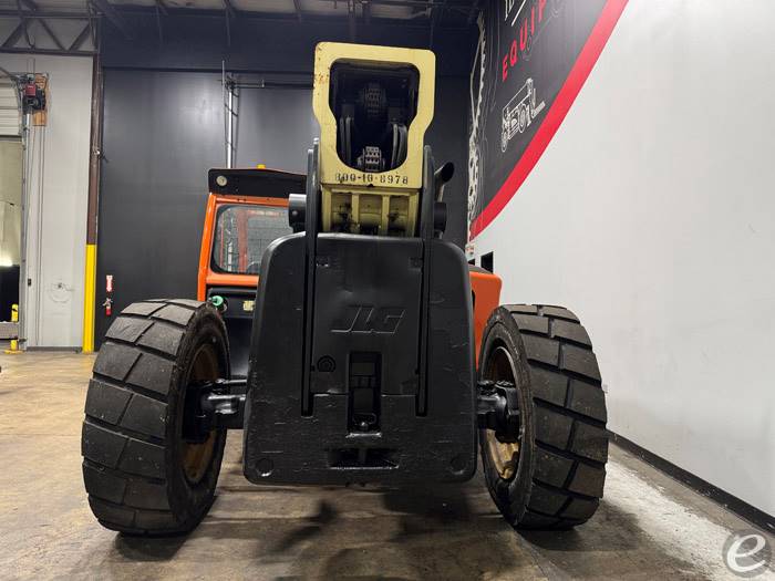 2016 JLG 1255