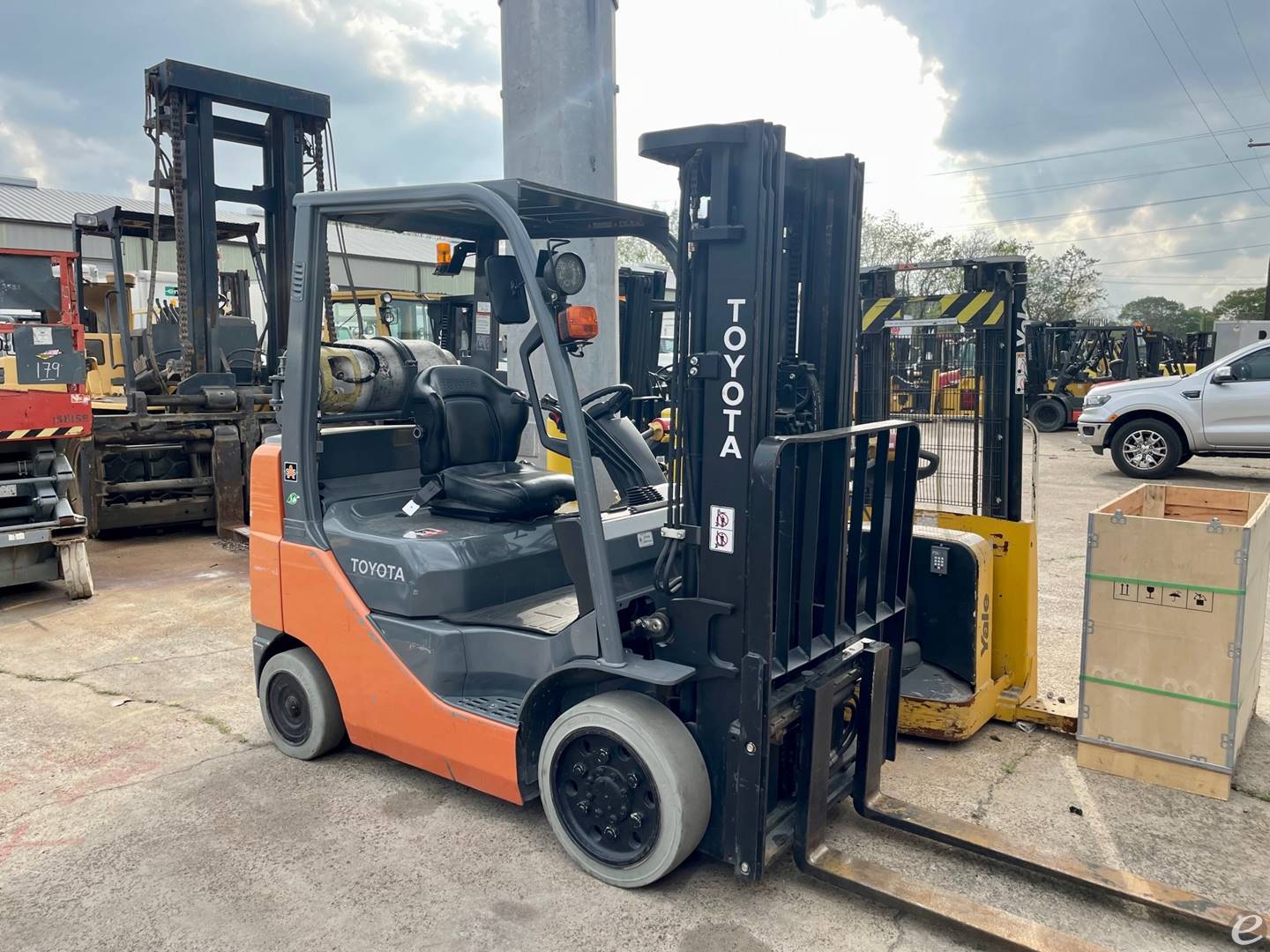 2011 Toyota 8FGCU25 LP Gas Forklift...
