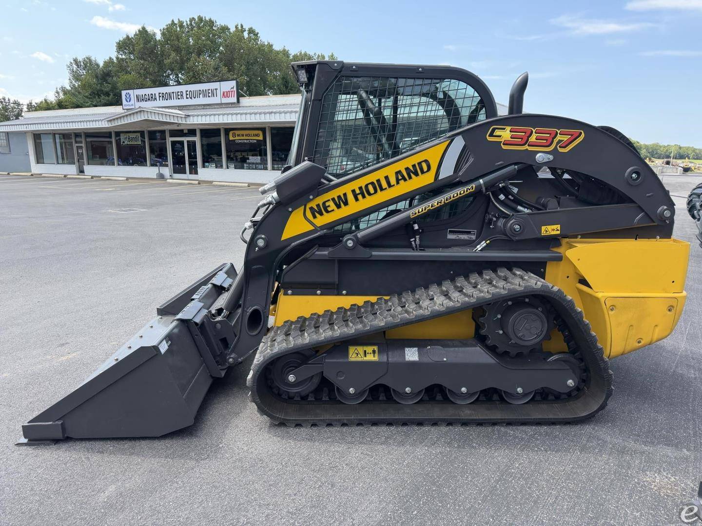 2027 New Holland C337