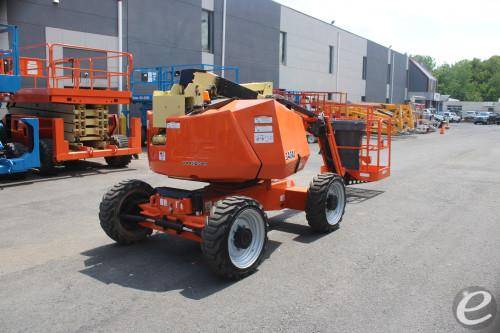 2017 JLG 340AJ