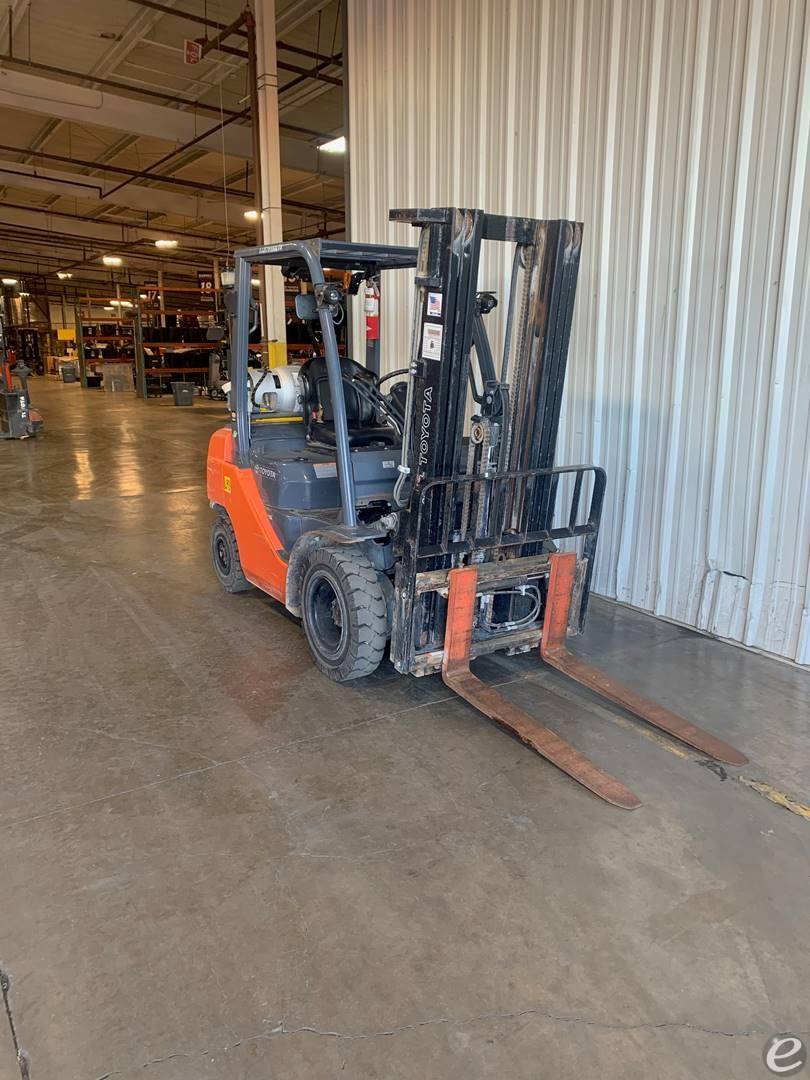 2017 Toyota 8FGU25 LP Gas Forklift