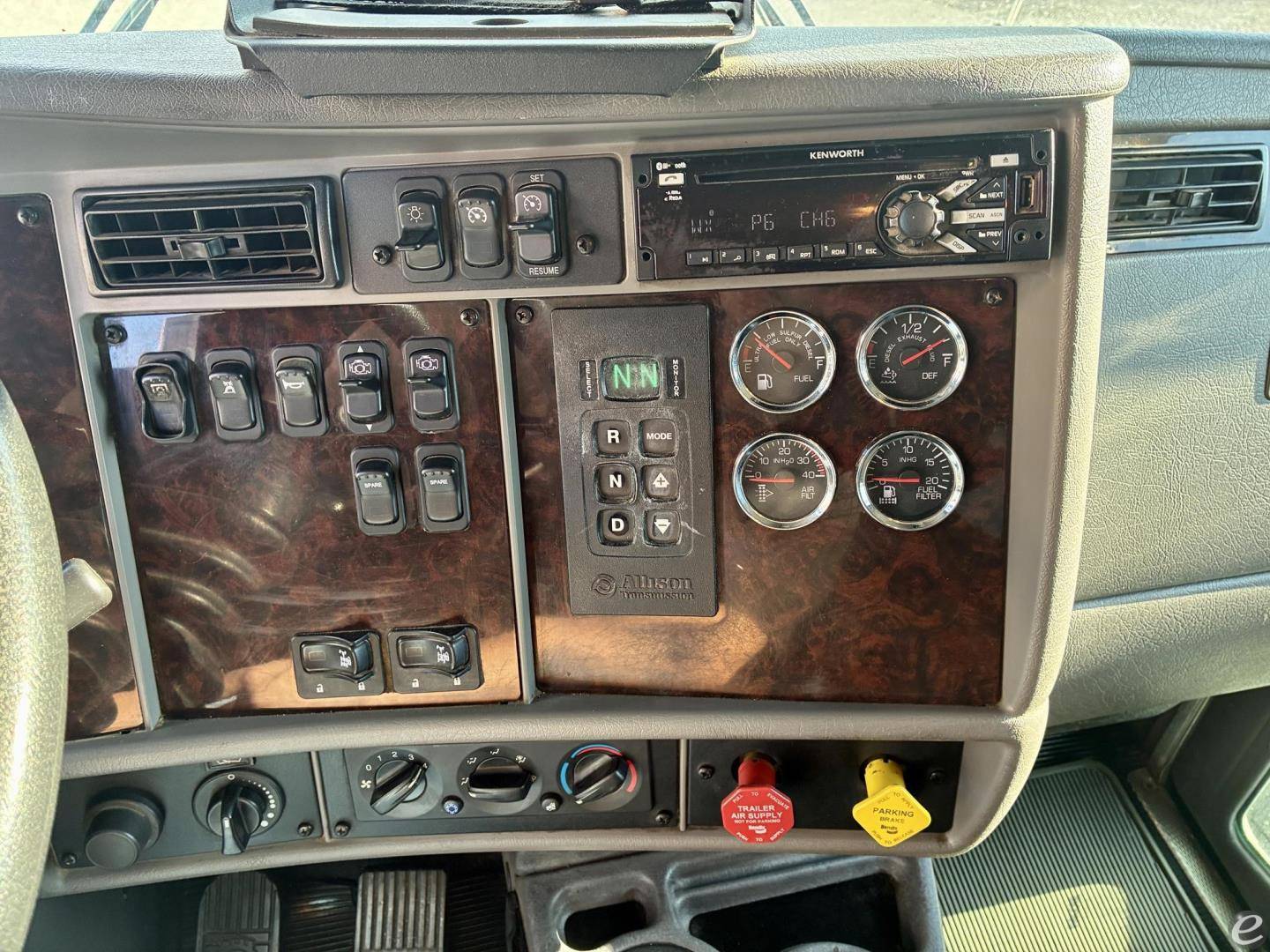 2020 Kenworth T370