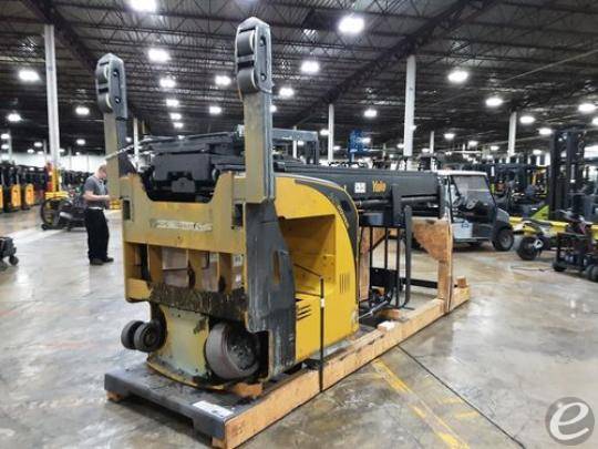 2018 Yale NR045 Electric Reach Truck - 123Forklift
