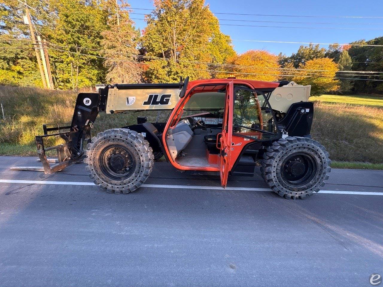 2022 JLG 943
