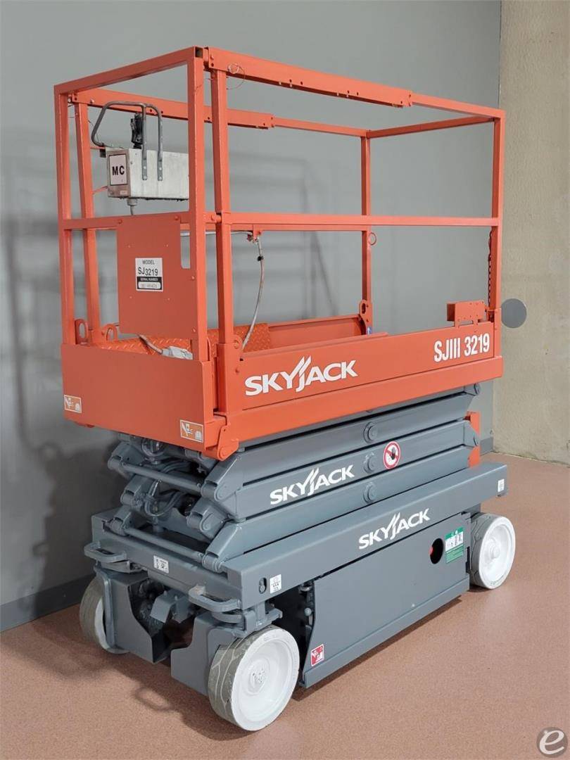 2019 Skyjack SJIII3219 Electric Scissor Lift - 123Forklift