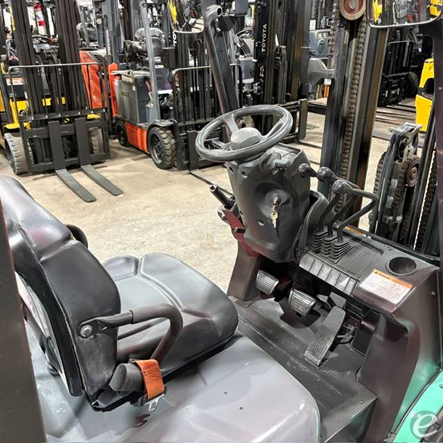 2019 Mitsubishi FGC25N
