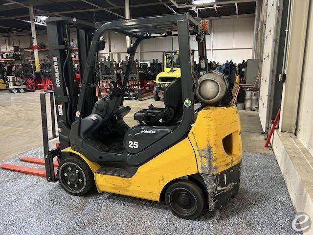 Komatsu FG25ST-16