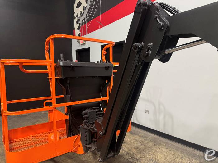 2015 JLG 450AJ