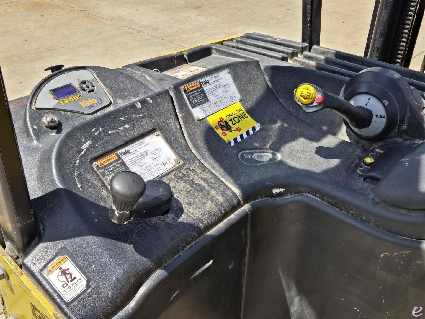 2018 Yale ESC040AD