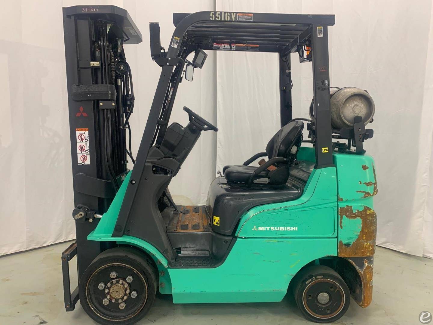 2020 Mitsubishi FGC25N