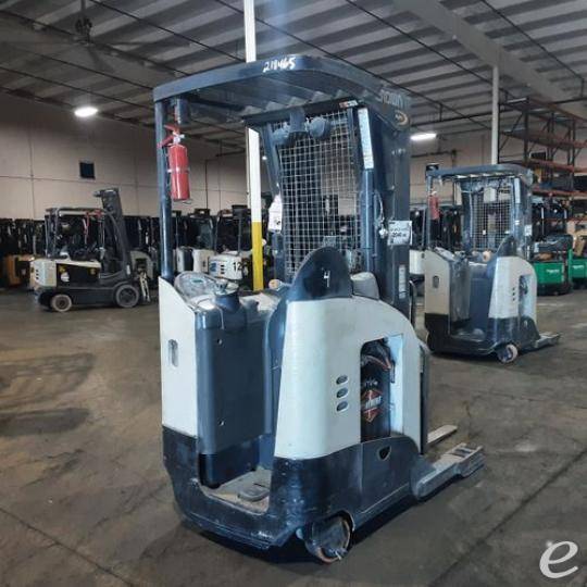 2019 Crown RR5725-45