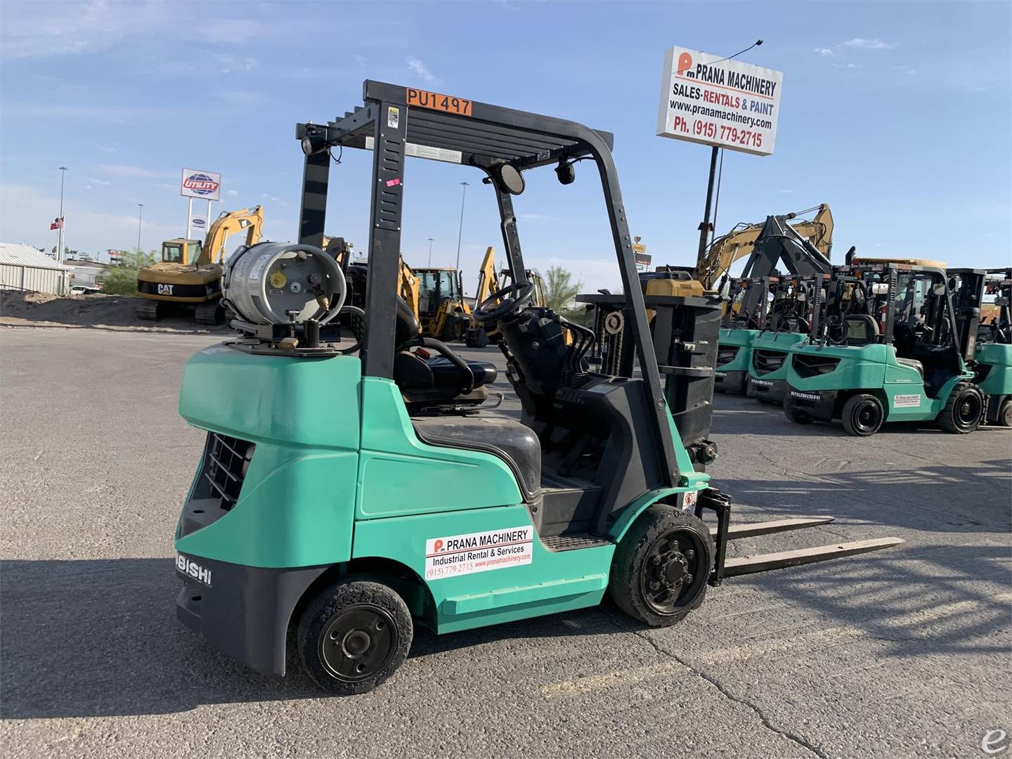 2021 Mitsubishi FGC25N