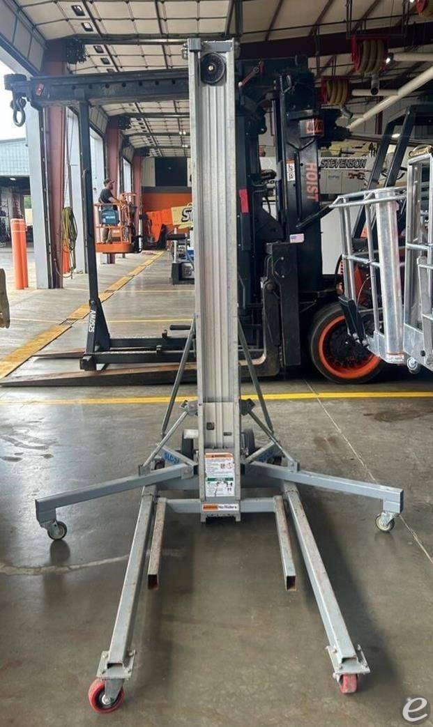 2020 Genie SLC24
