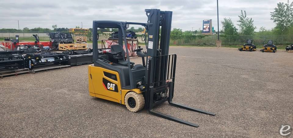 2022 Cat 2ET4000