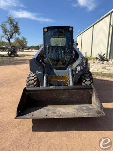 2020 John Deere 332G