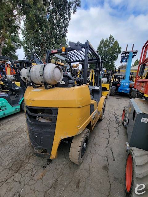 2011 P8000