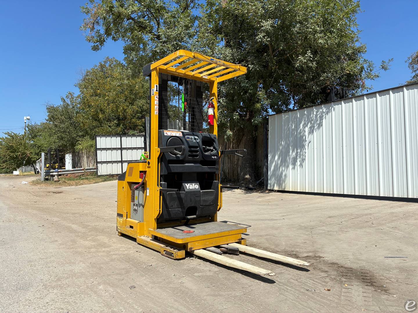 2019 Yale OSO30EFN24TE095