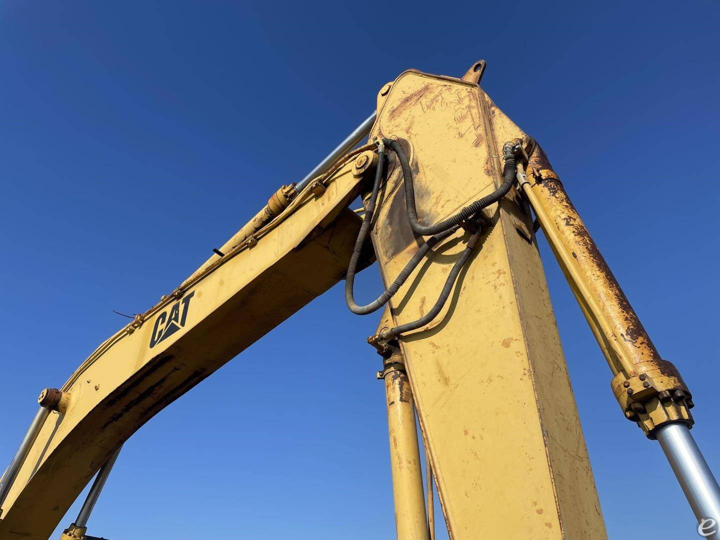 1992 Cat 330L