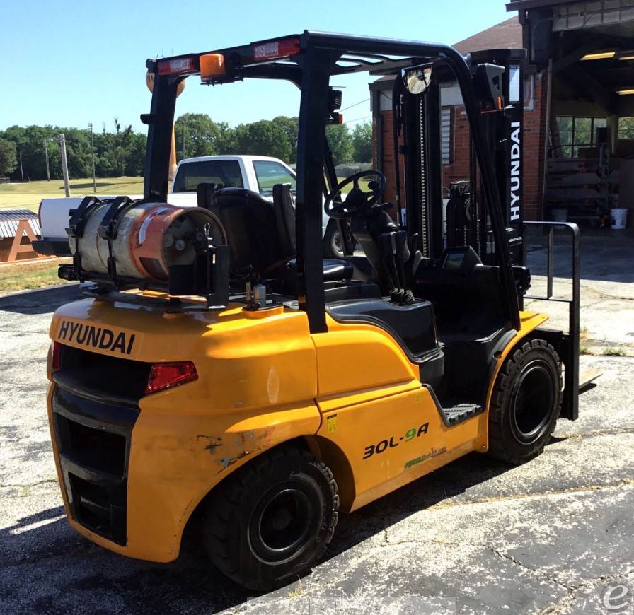 2019 Hyundai 30L-9A