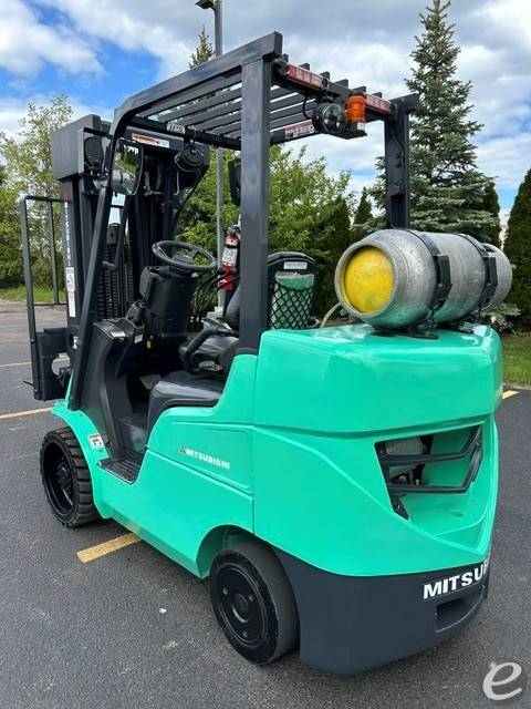 2020 Mitsubishi FGC30N