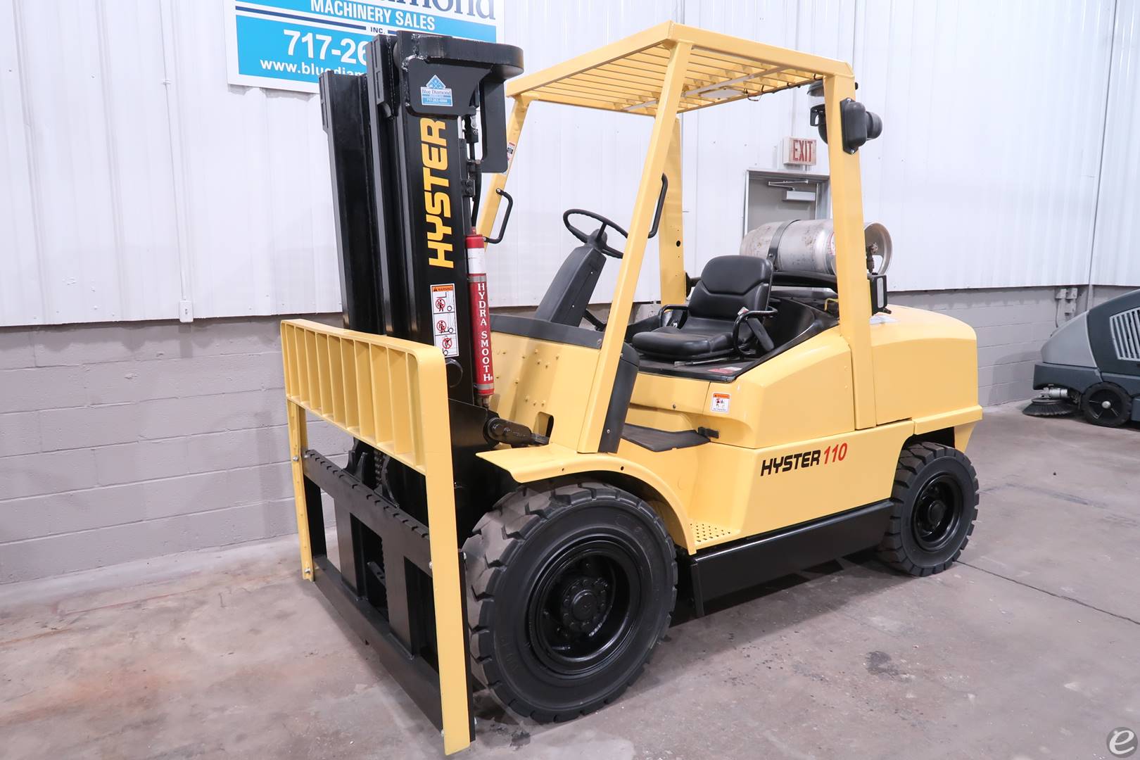 2004 Hyster H110XM