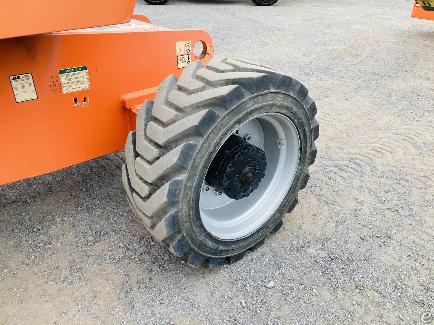 2004 JLG 800S