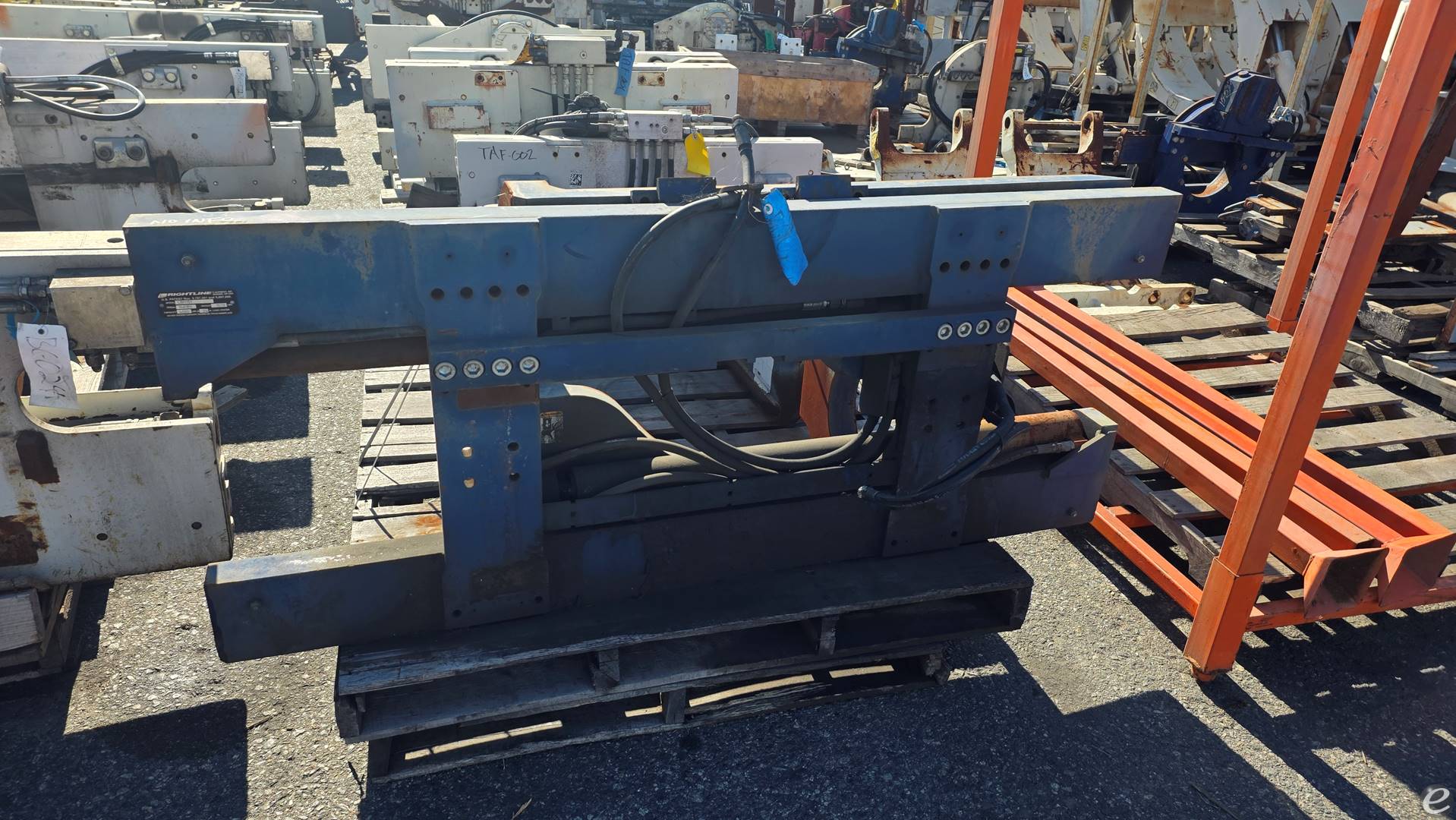 2014 Rightline LBM151