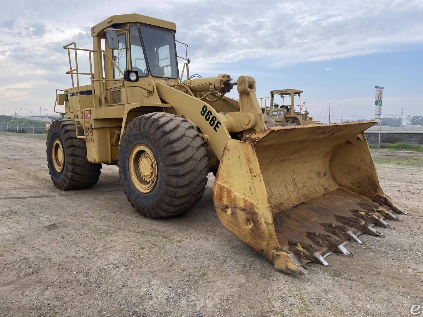 1989 Cat 966E