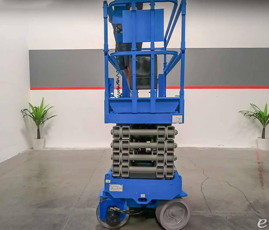 2007 Genie GS-3232