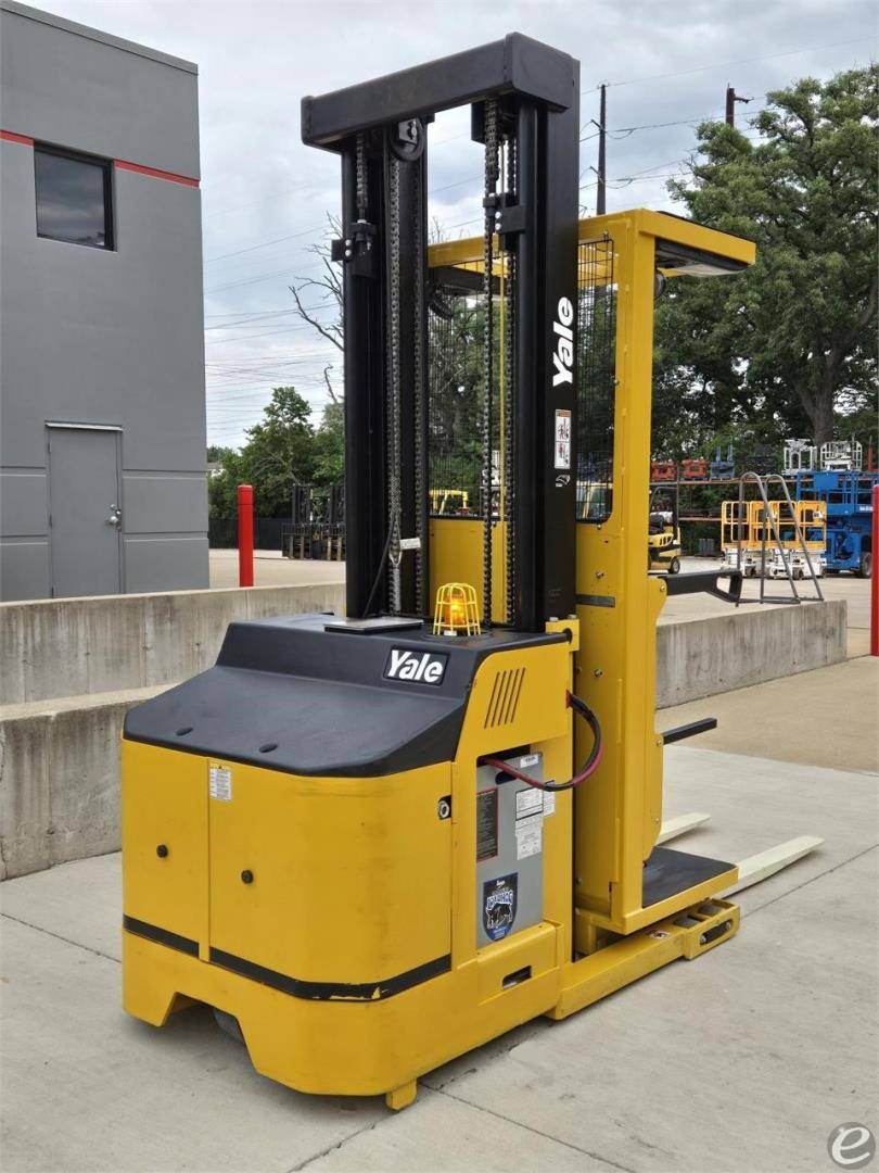 2020 Yale OS030EF Electric Order Picker - 123Forklift