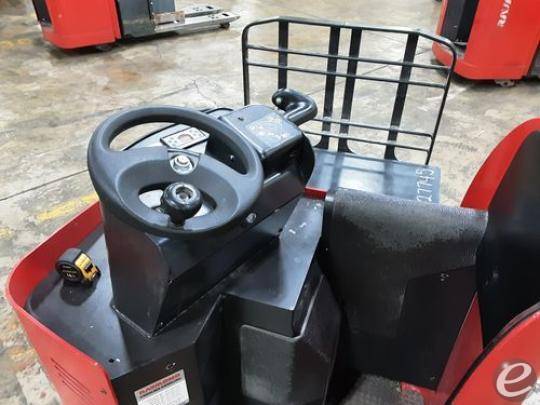 2019 Raymond 8900
