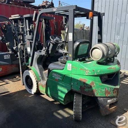 2016 Mitsubishi FG25N