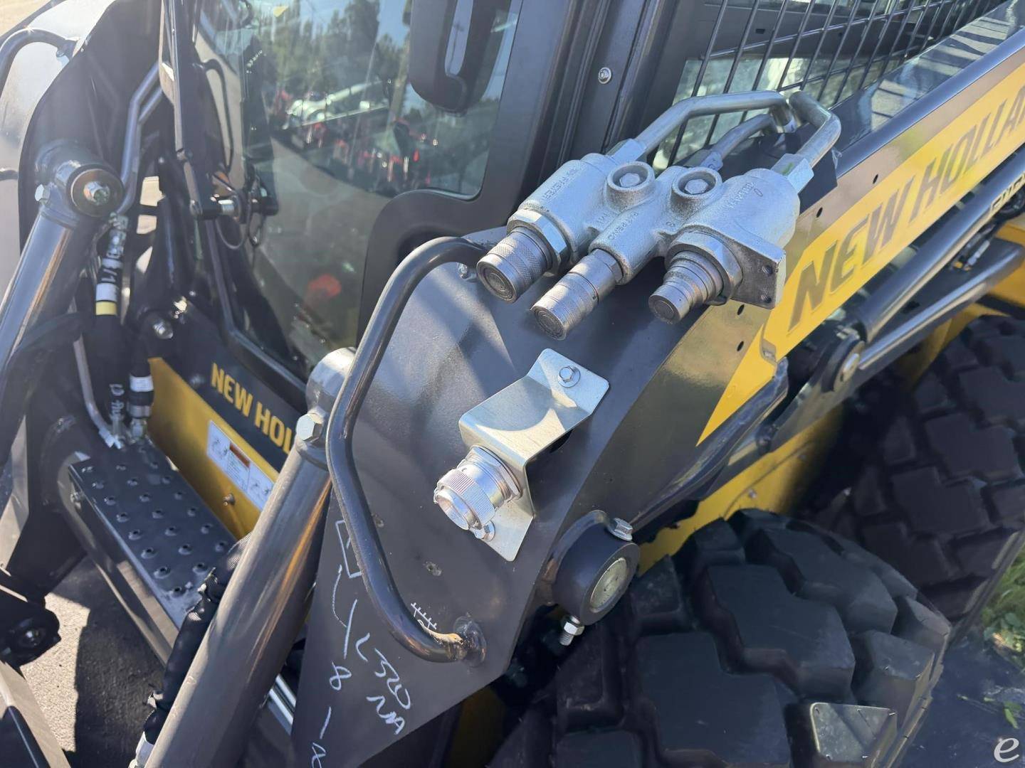 2027 New Holland L320