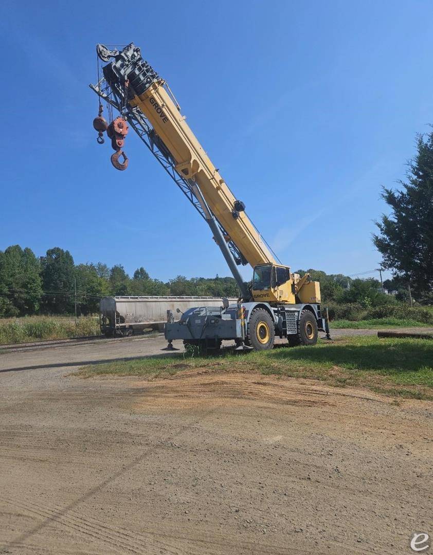 2007 Grove RT890E