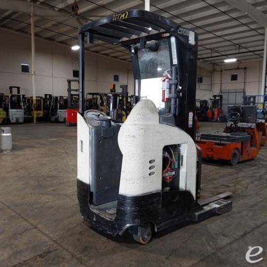 2016 Crown RR5725-45