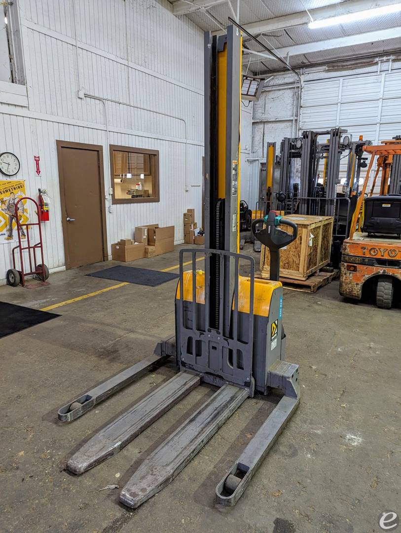 2017 Jungheinrich EMCB10 Electric Forklift - 123Forklift