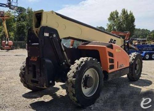 2019 JLG 943